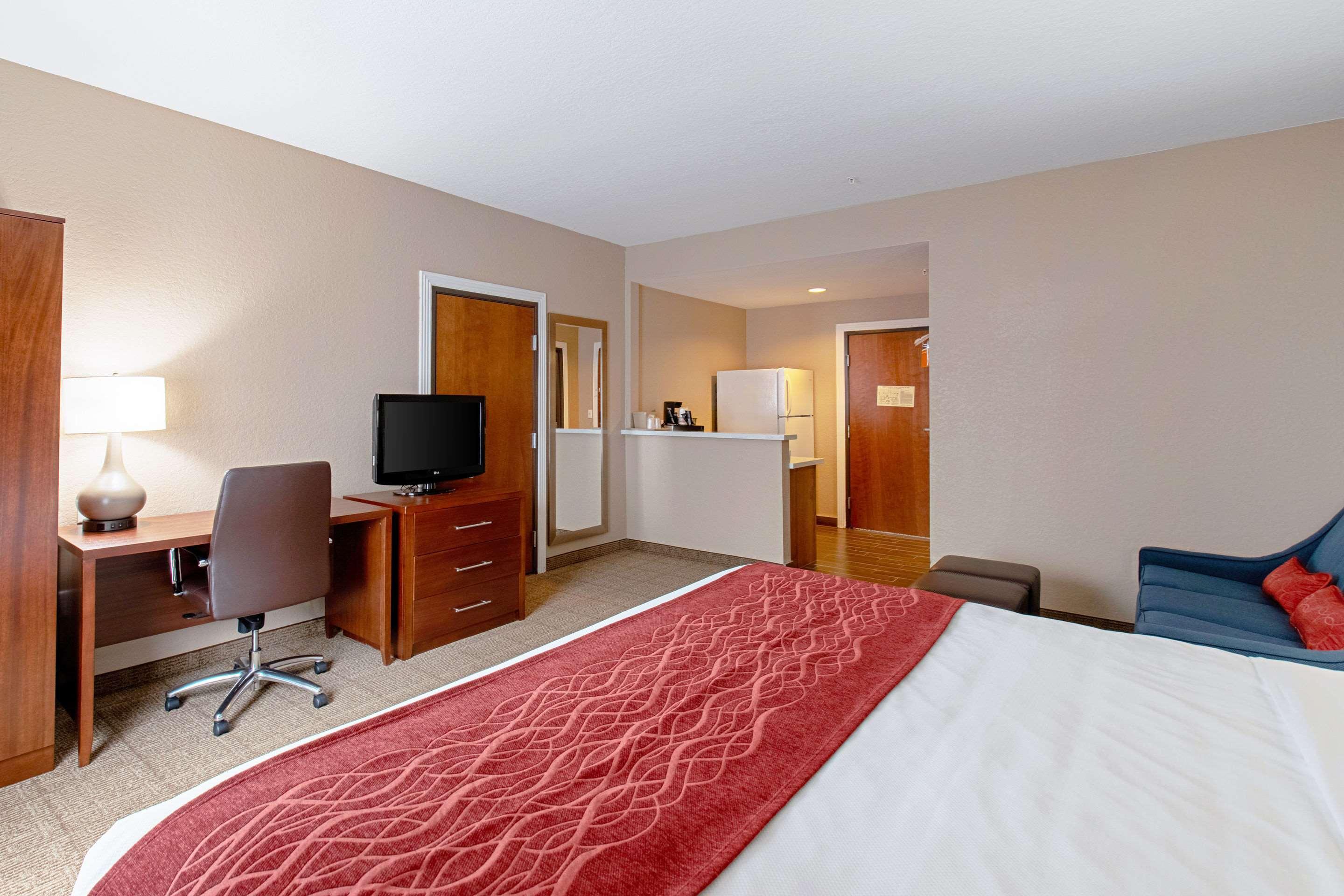 Comfort Inn & Suites And Suites Fredericksburg Exteriér fotografie