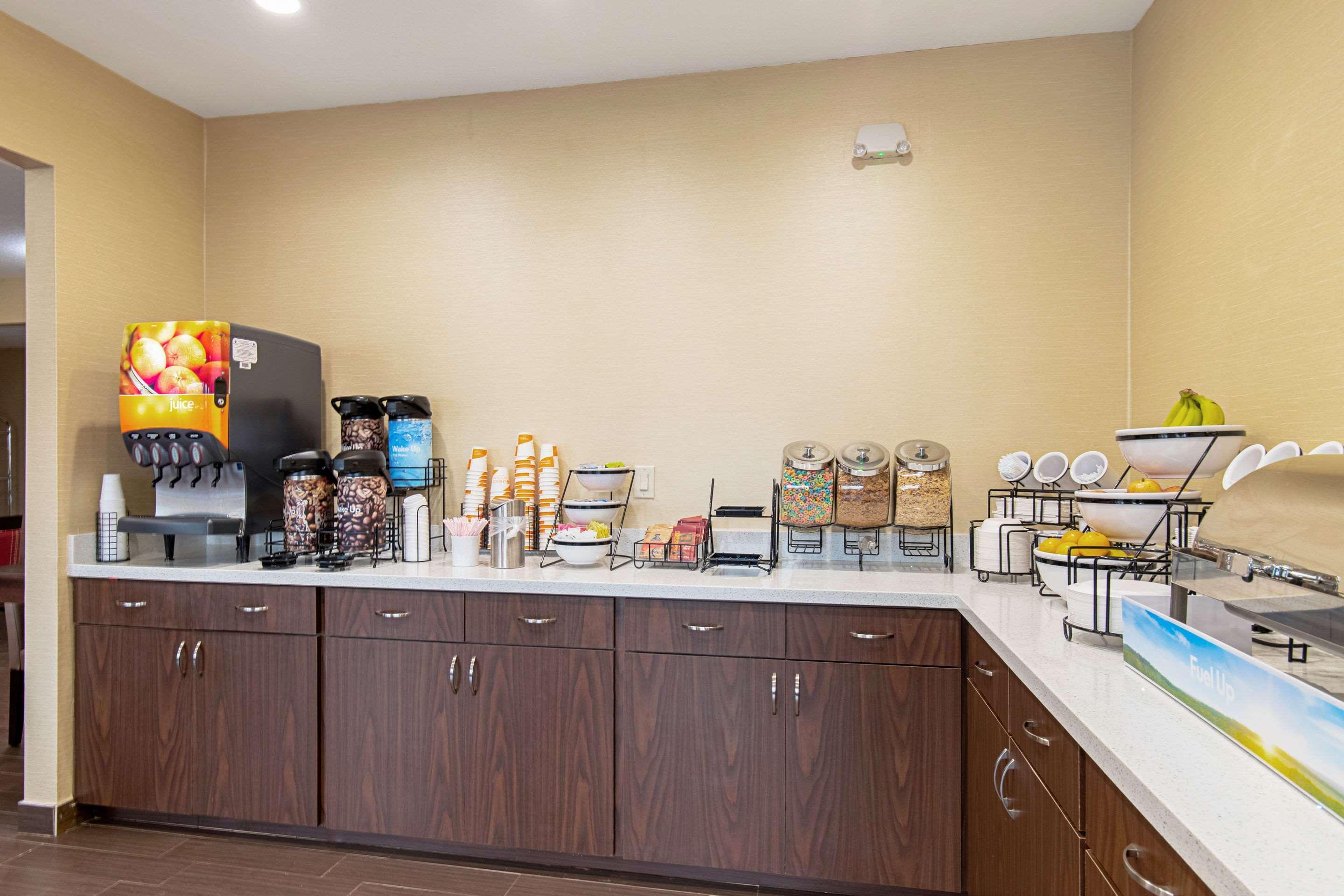 Comfort Inn & Suites And Suites Fredericksburg Exteriér fotografie