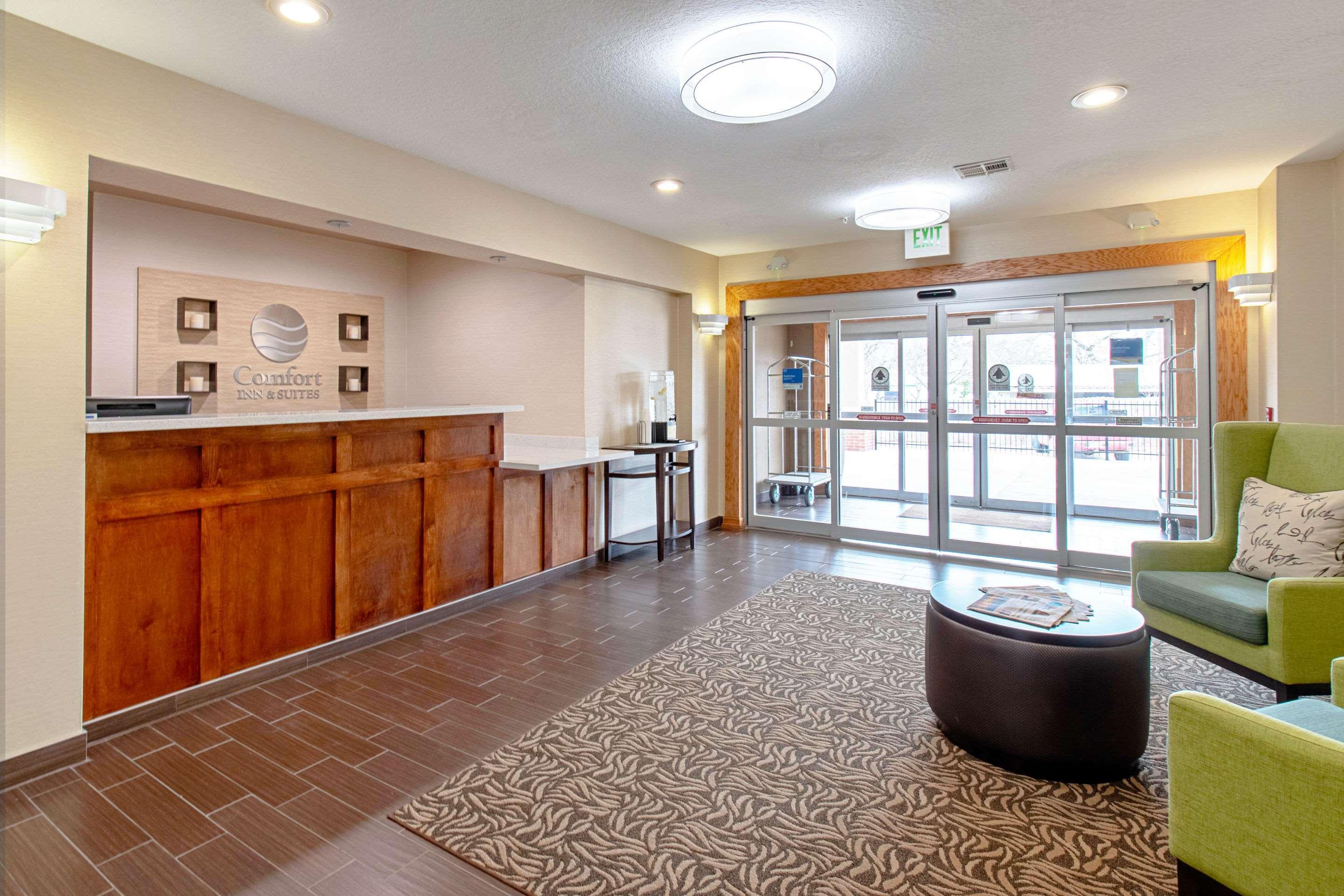 Comfort Inn & Suites And Suites Fredericksburg Exteriér fotografie