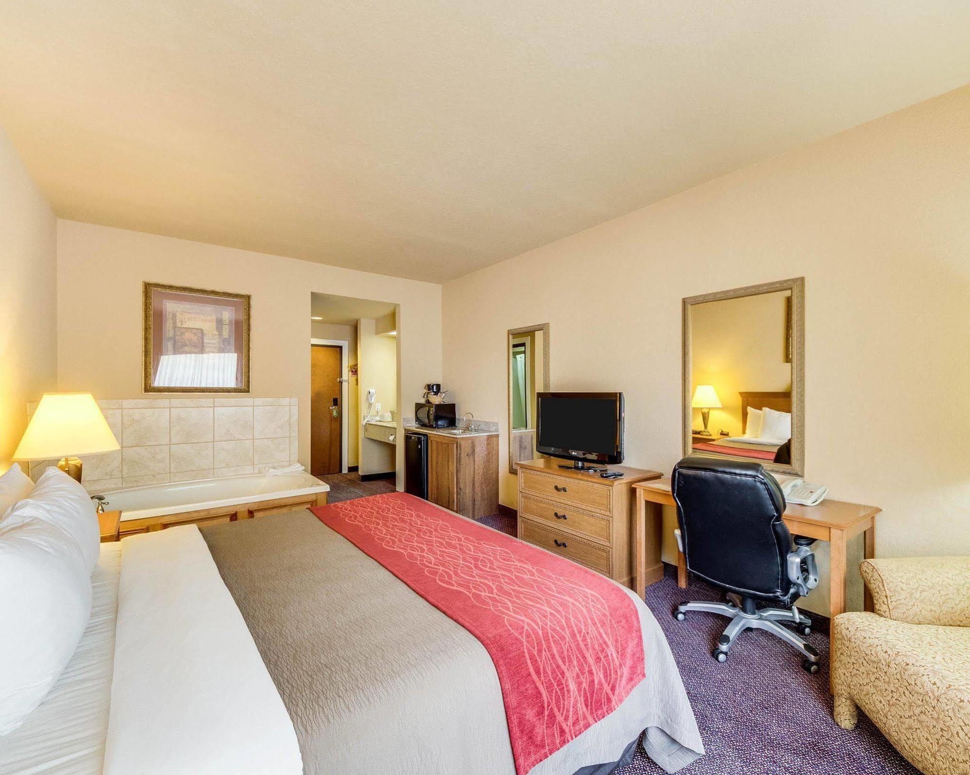 Comfort Inn & Suites And Suites Fredericksburg Exteriér fotografie